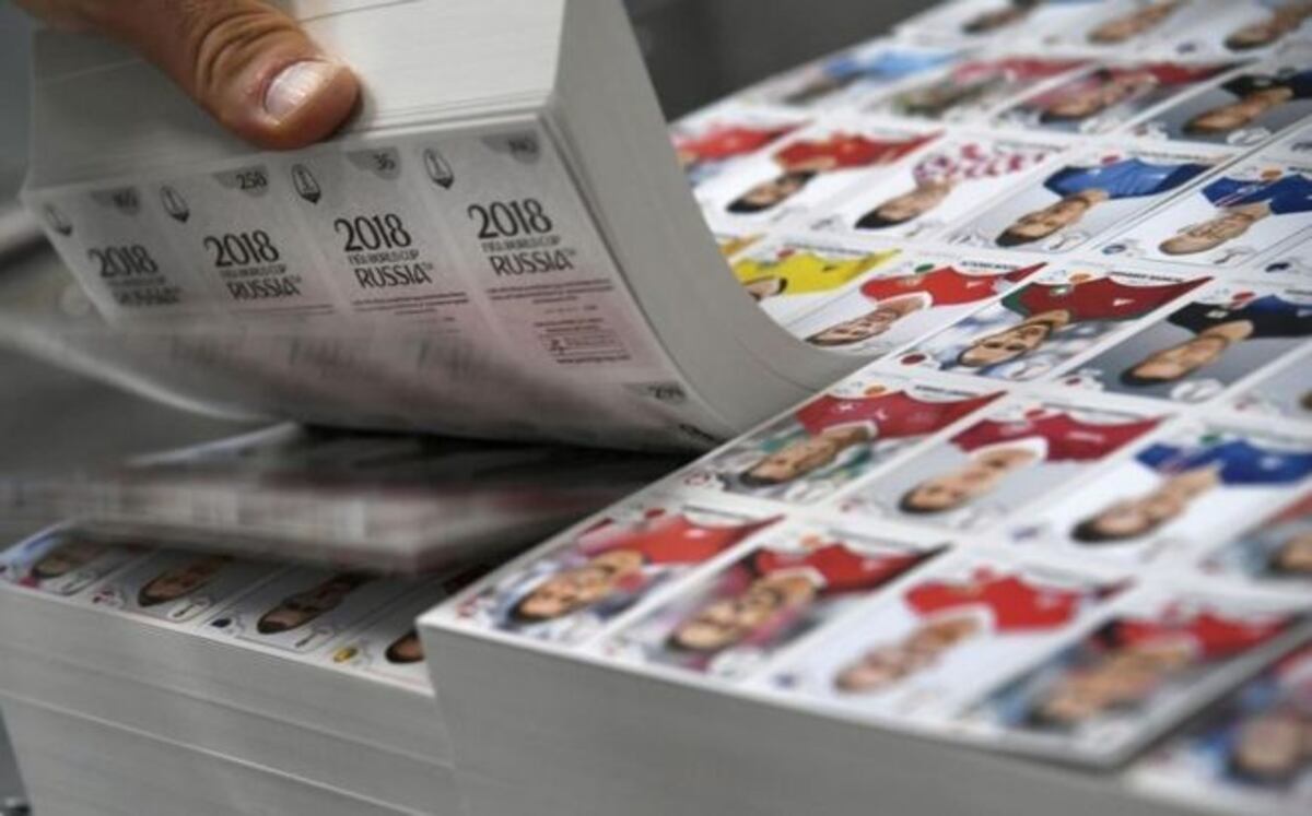 Así se hacen las figuritas del clásico álbum Panini | FOTOS