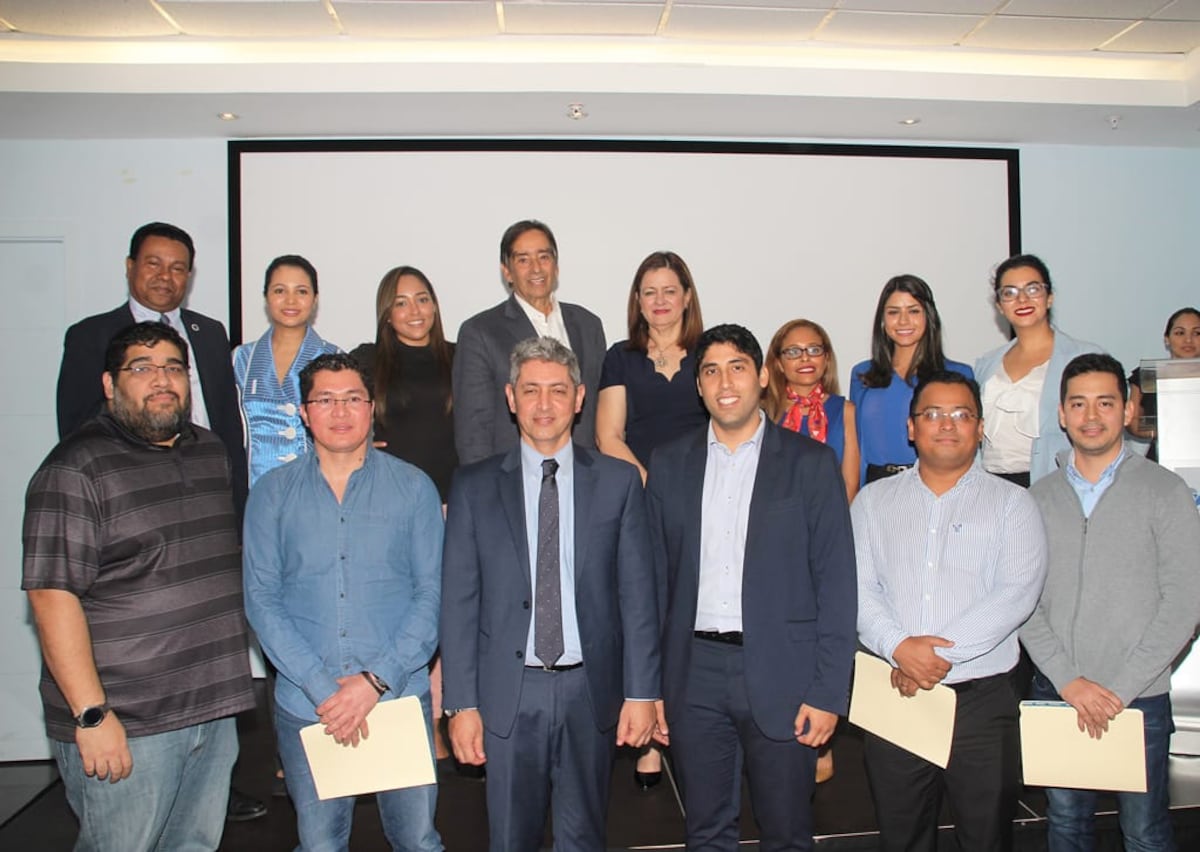 Atención. Lanzan convocatorias a becas de medicina