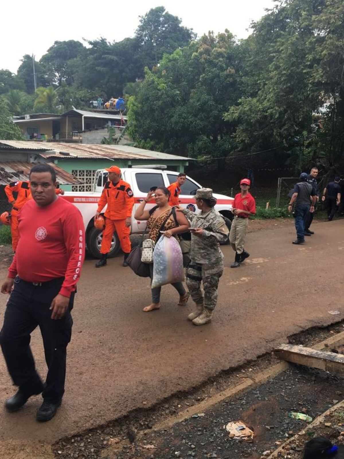 Desalojan a extranjeros indocumentados e invasores de tierras en Arraiján