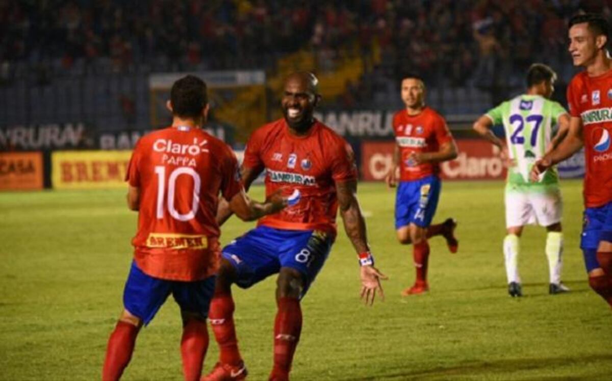 ¡DAN VEREDICTO! Denuncian a Felipe Baloy por lesión| VIDEO