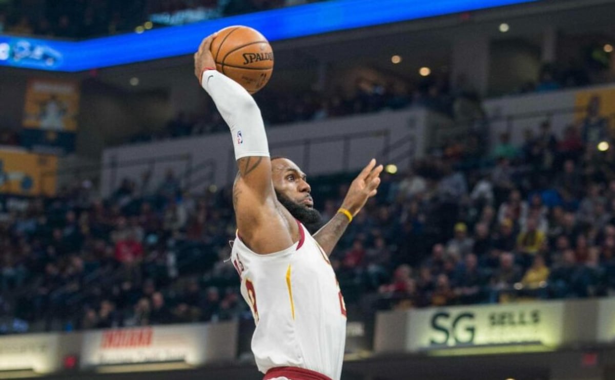 Atención coleccionistas. LeBron está a punto de hacerse con otro récord en su legendaria carrera deportiva