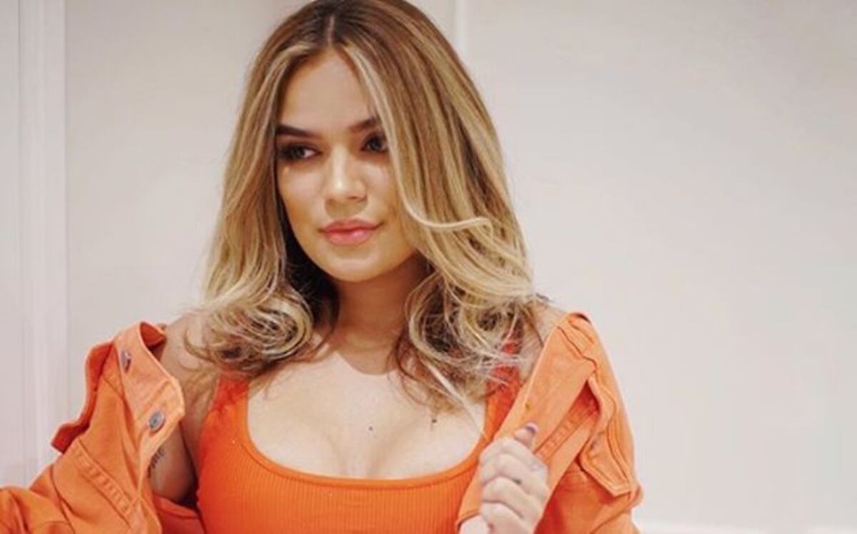 ¿Embarazada? Karol G presume sus curvas y desata rumores