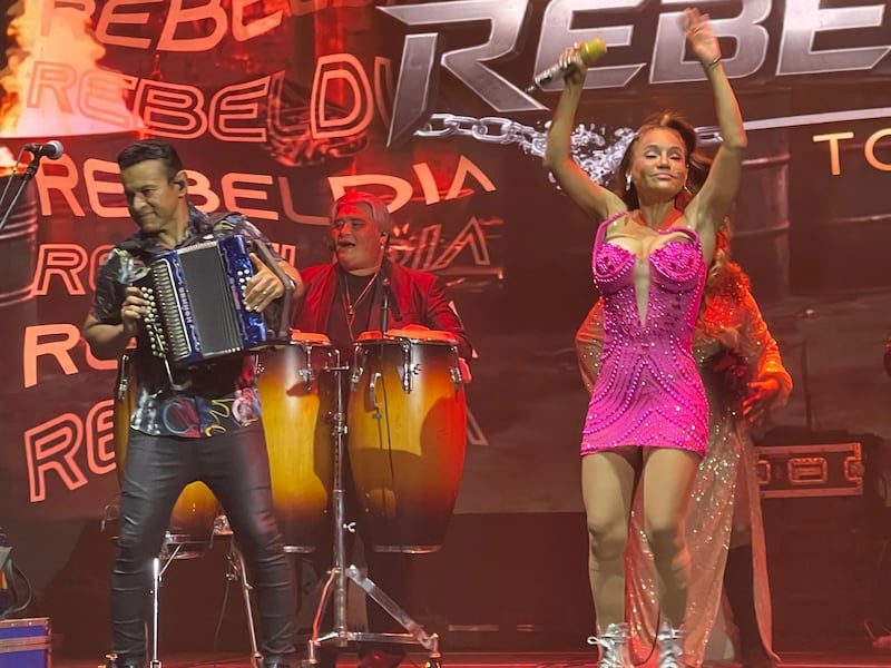 Sammy y Sandra desatan la rebeldía con un tour explosivo