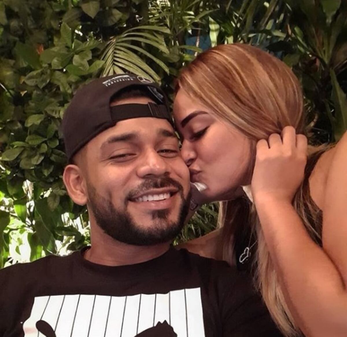 ¡Viene la boda! ‘El obrero de la construcción’ le pidió la mano a su novia +fotos