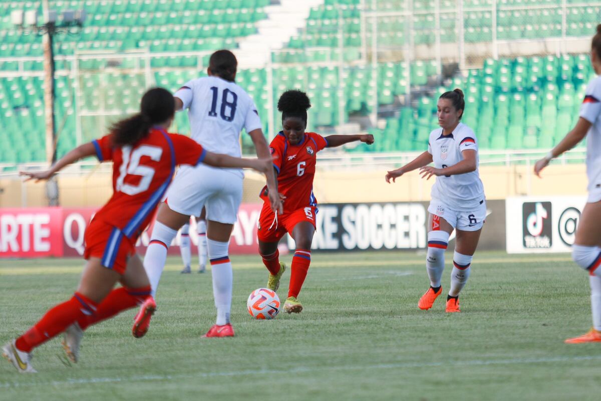 Panamá busca tres puntos de oro frente a Canadá