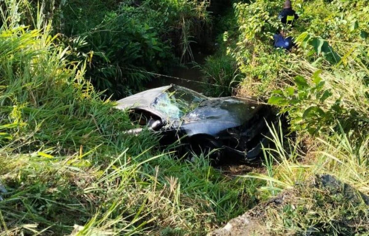 Víctima fatal. Auto cayó al precipicio en Nuevo Emperador 