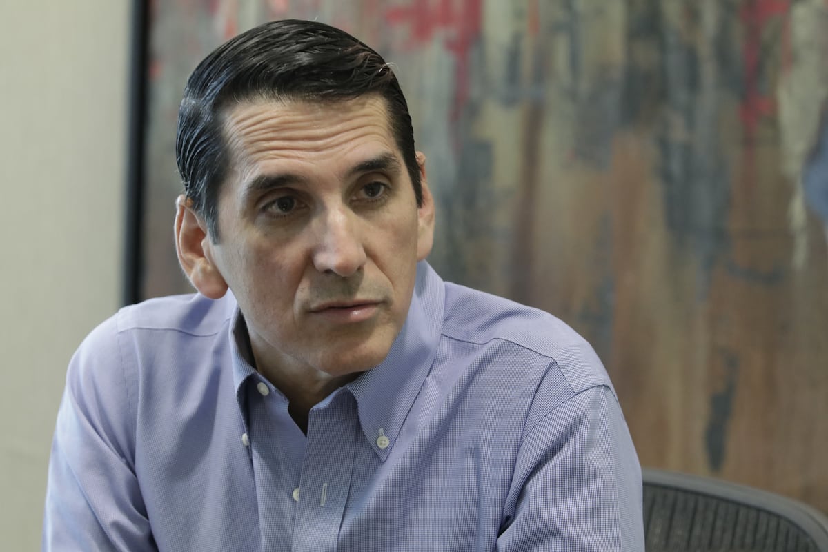 Roux le da su pa’tras a Chello y aprueba el nombramiento de Dana Castañeda