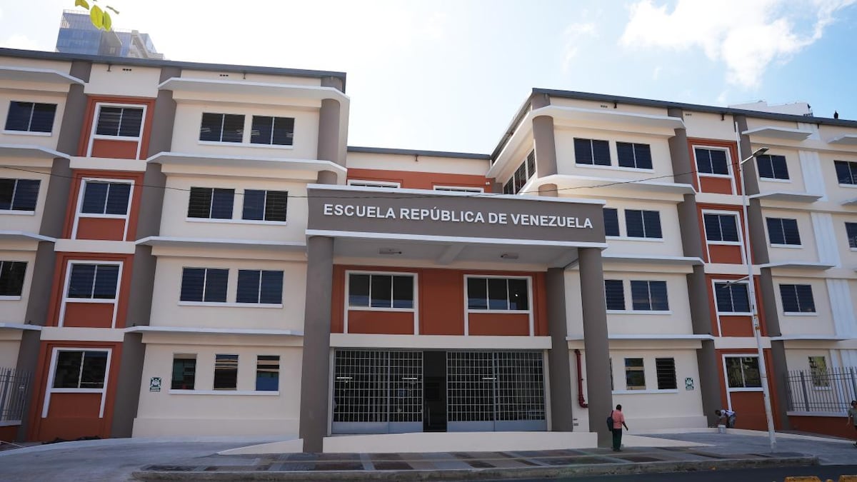 Presidente Mulino inaugura nueva Escuela República de Venezuela