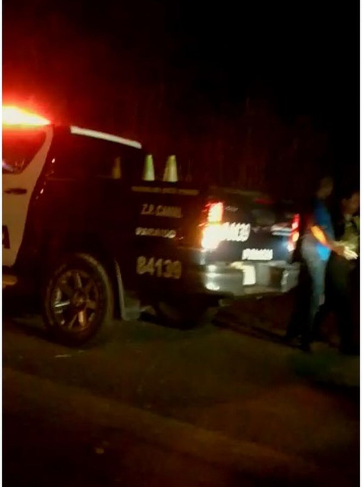 Cinco miembros de una familia se estrellan en Vía Centenario. Una bebé herida