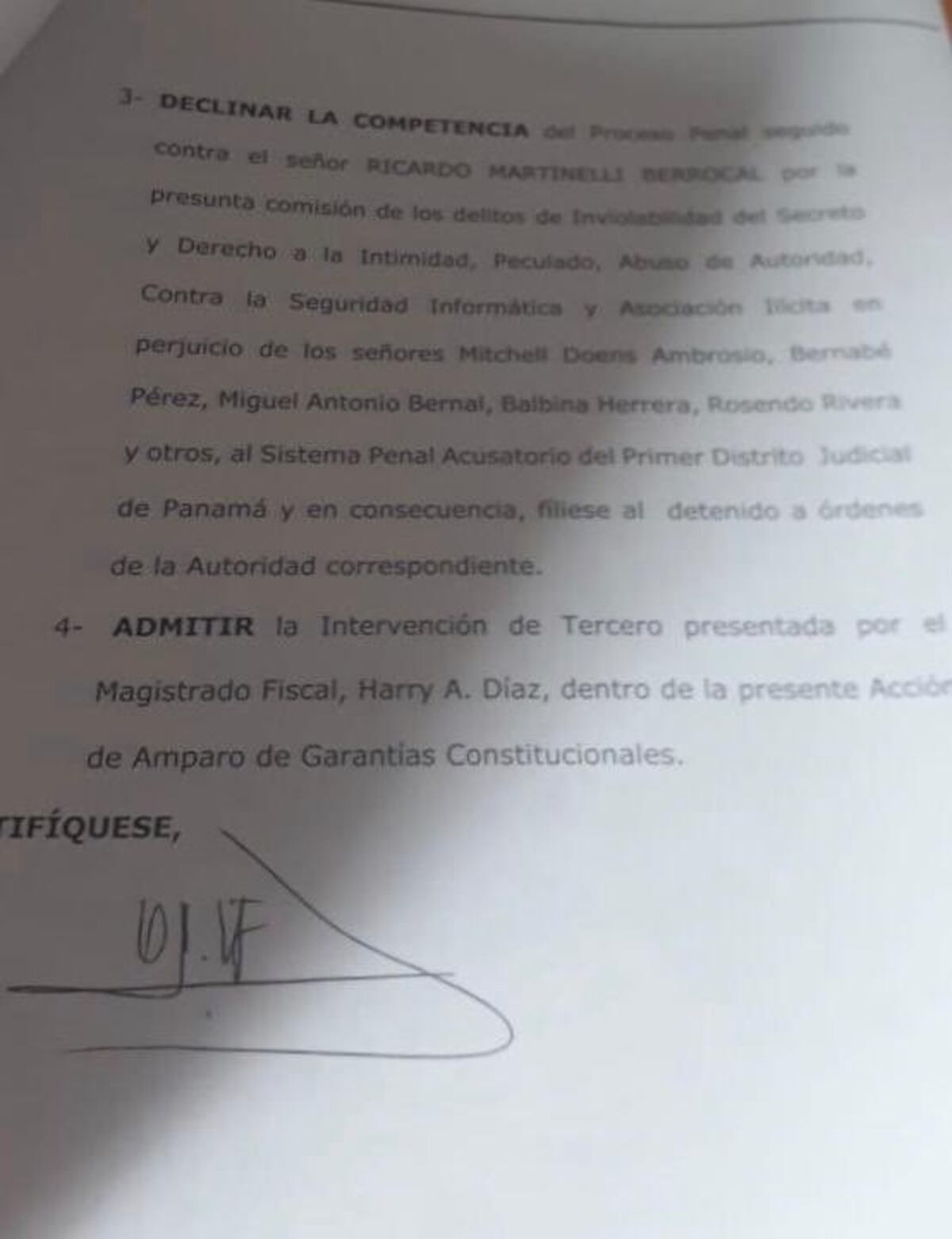 Corte podría declinar competencia en caso de Ricardo Martinelli por pinchazos 