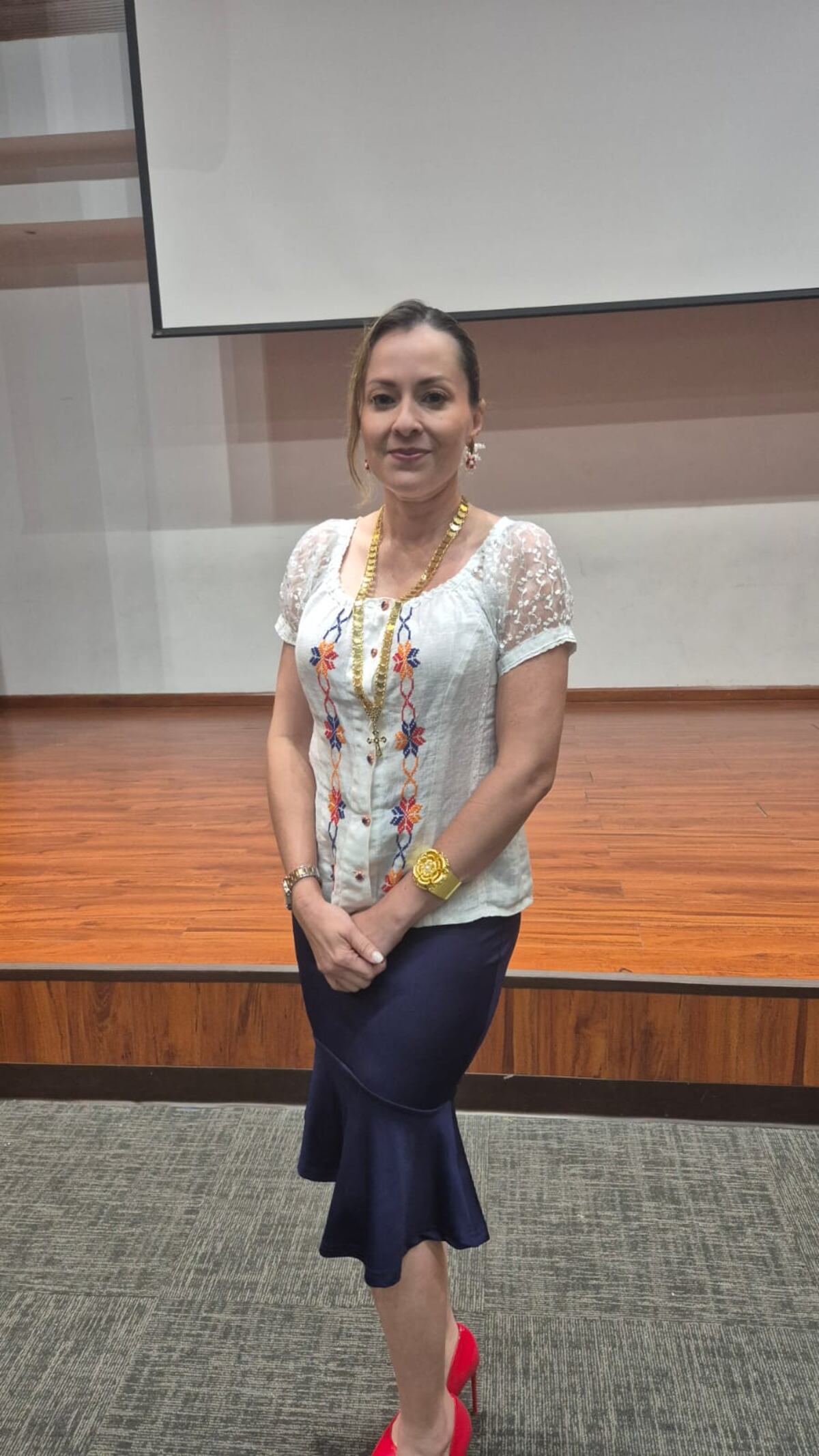 ‘¿Quién dijo que es tarde?’: el cántico que encendió la celebración de los adultos mayores