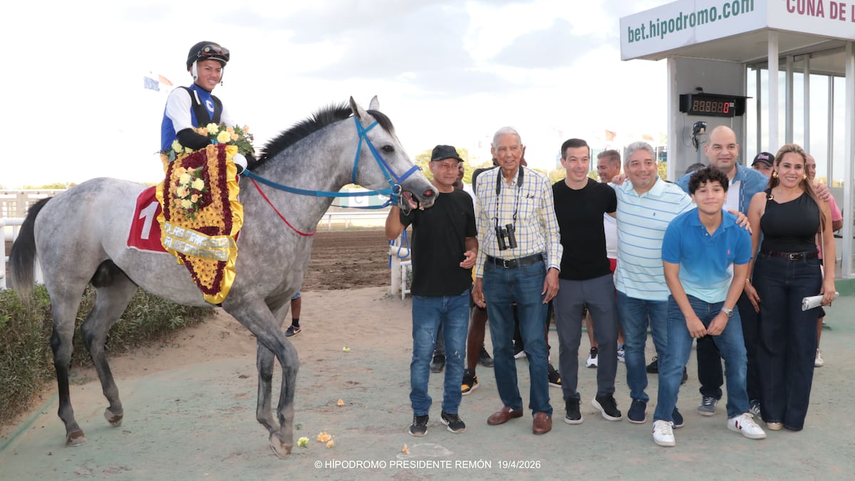Adage pega primero y se lleva clásico en final apretado