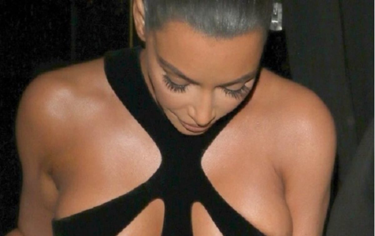Kim Kardashian se pasa con este revelador vestido