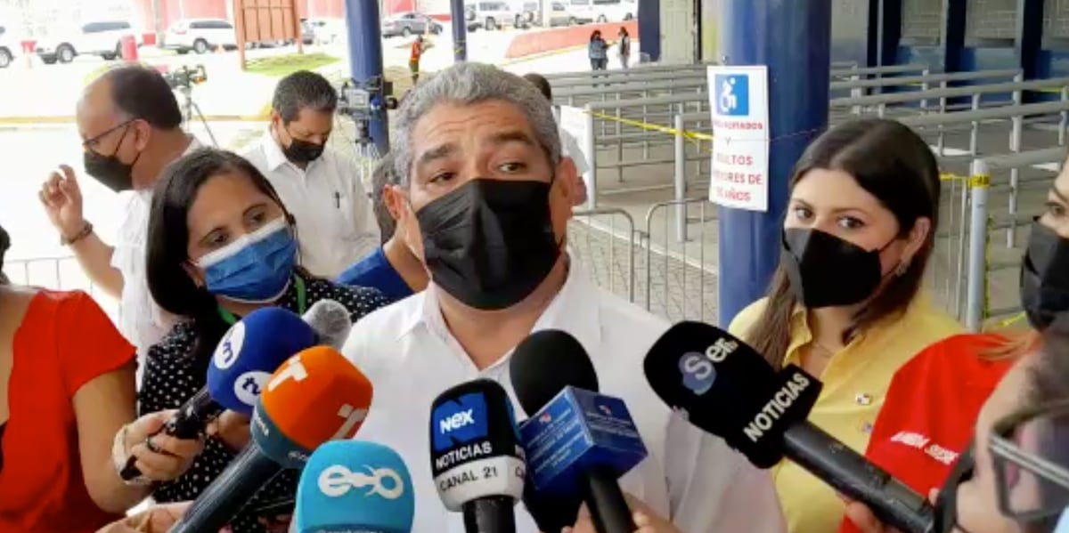 Ministro Sucre asegura que las muertes en Panamá son menores gracias a la vacuna contra la covid-19
