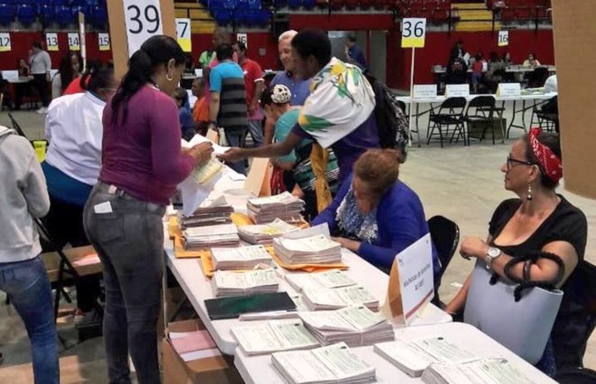 MEF extiende hasta noviembre primera entrega de Cepadem a hijos de beneficiarios