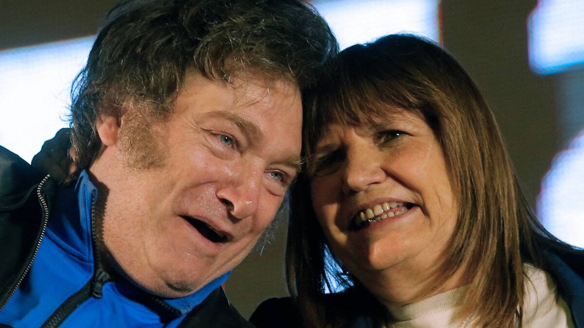 Detienen a un hombre en Argentina por amenazar a una ministra en redes sociales