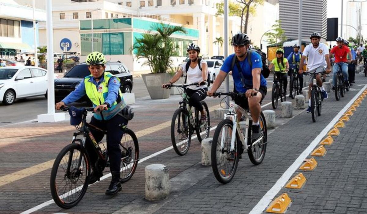 Buscan cambiar la forma de moverse en Panamá con la  ciclovía 