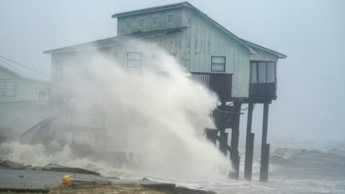 Lo último. Huracán Michael toca tierra y azota Florida | Videos