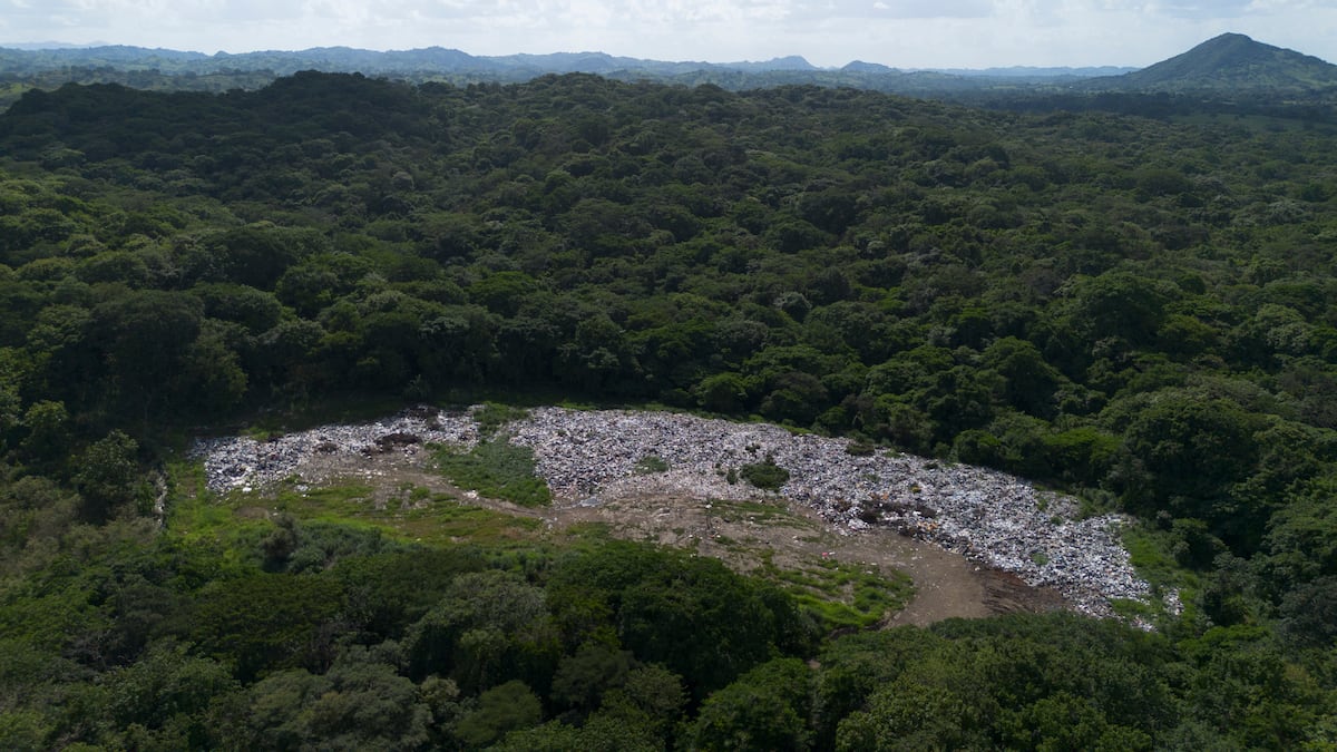 ¿Quién contaminó el río La Villa?
