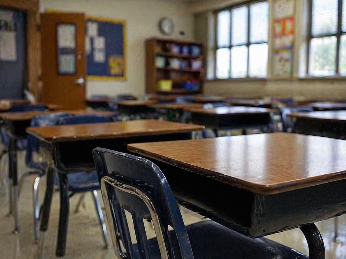 Horror en escuela de Alcalde Díaz: siete estudiantes casi asfixian a un niño de 6 años en un ‘juego’