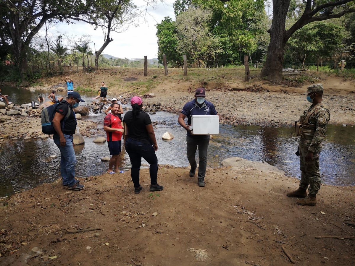 No sean necios. Está prohibido llevar licor a las playas, ríos y balnearios les cayó la policía 