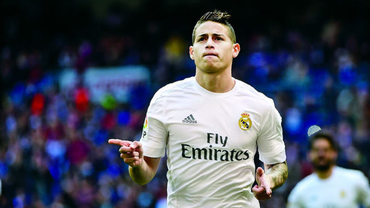 James Rodríguez podría compartir camerino con Román Torres en el Inter