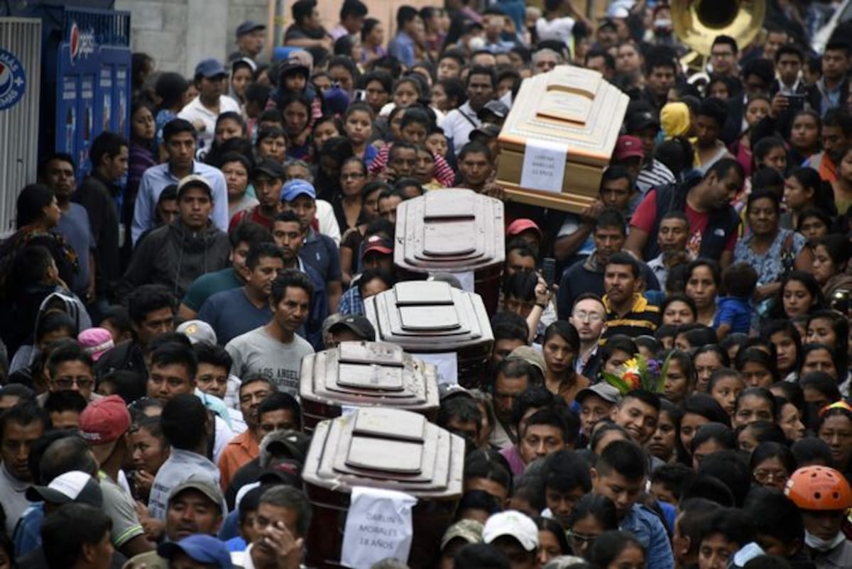 Bebé en Guatemala es rescatada de entre las cenizas tras erupción