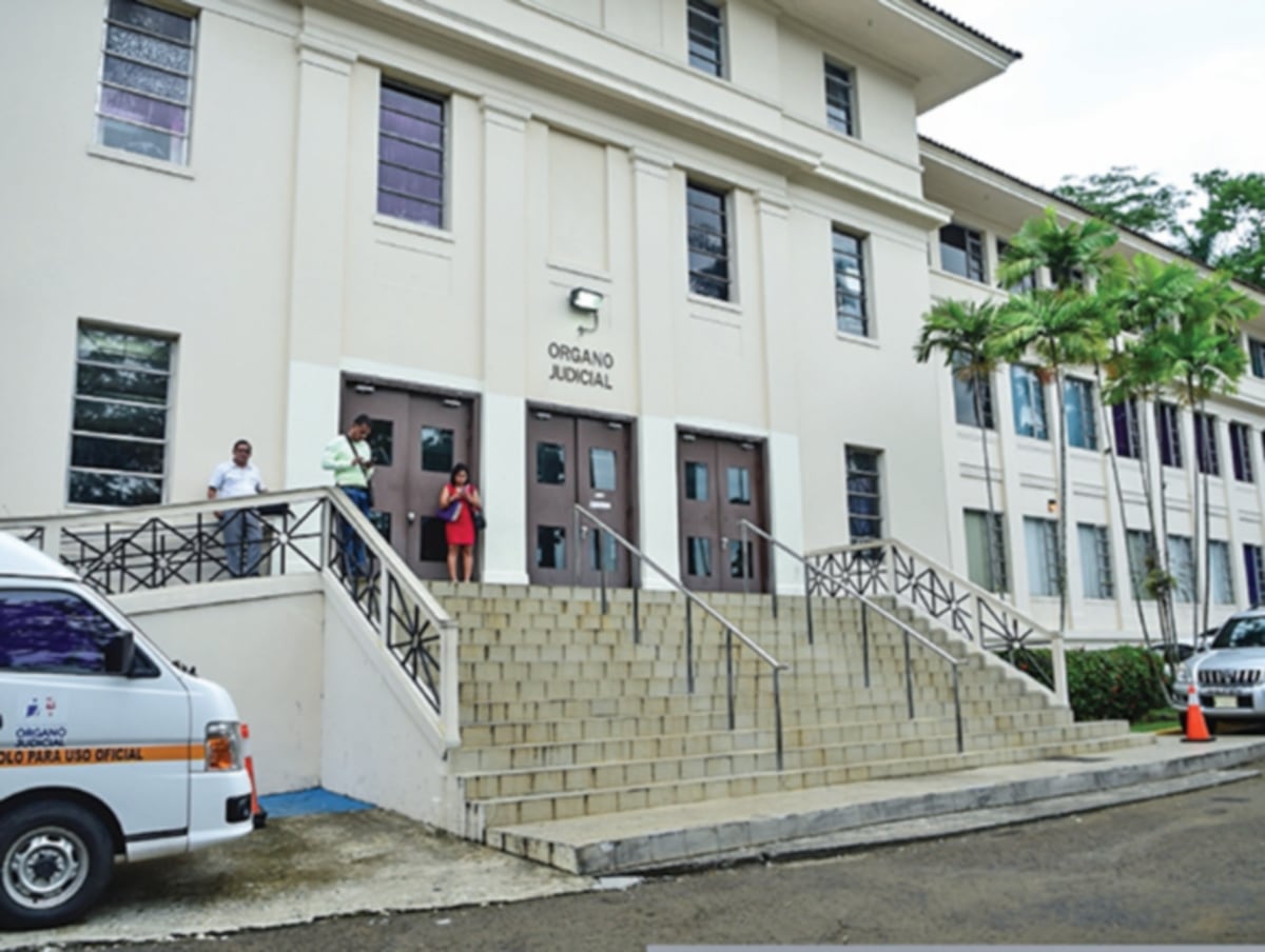 Tribunal ordena entregar a Patria Portugal los restos de su padre Heliodoro Portugal 