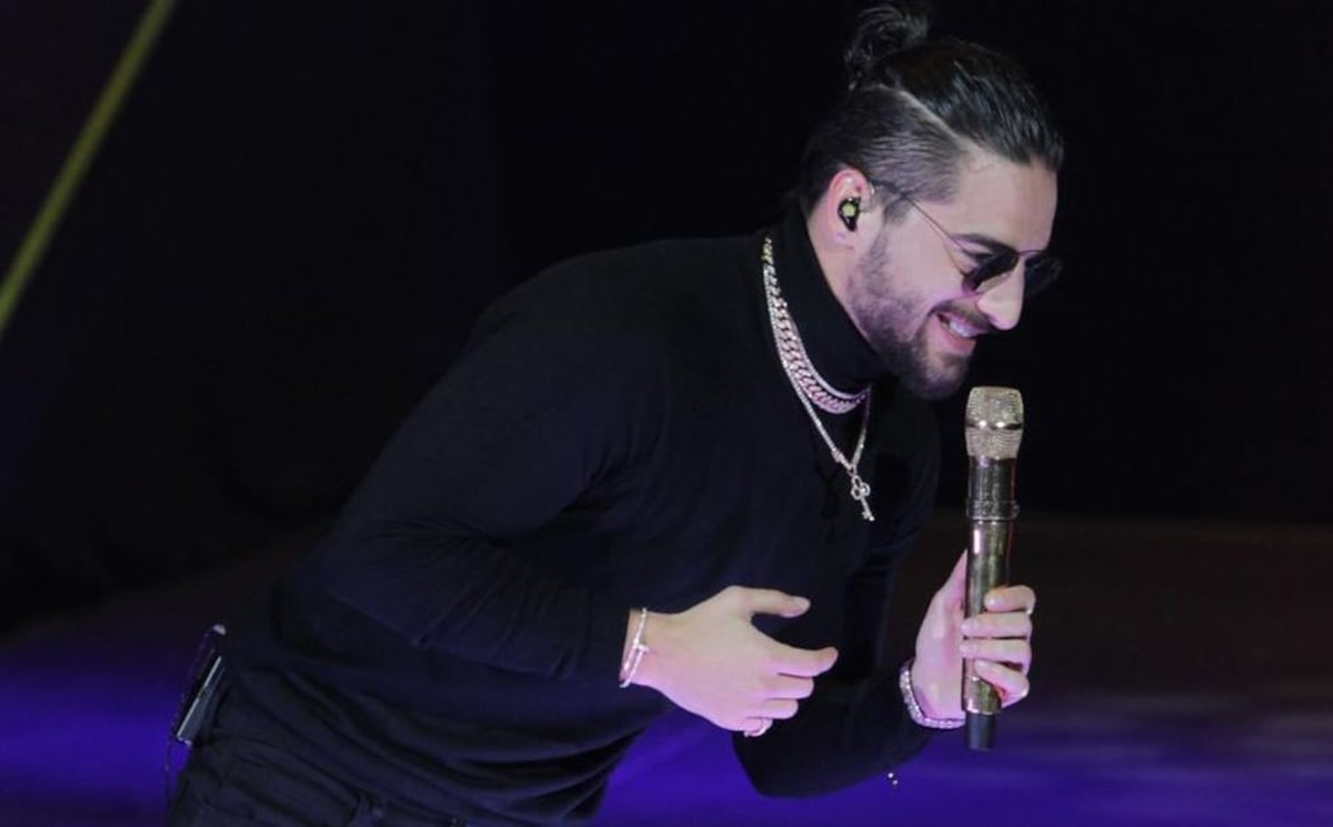¡TIENE NOVIA! Mira la foto que confirma el noviazgo de Maluma