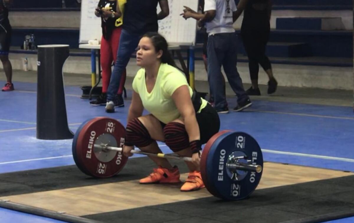 Mariadni Batista escribe su nombre en la historia de la halterofilia panameña