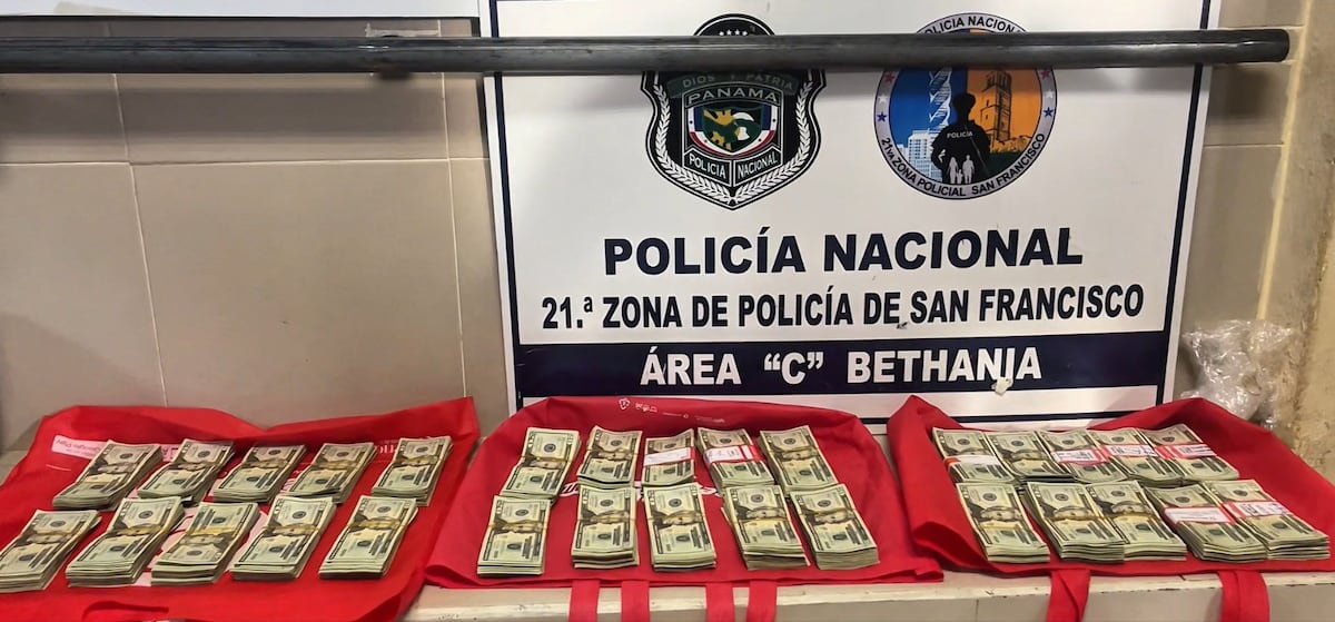 ¡Tremendo caleto! Hallan B/.60 mil escondidos en el motor caliente de un ‘colegial’ en Bethania +VIDEO