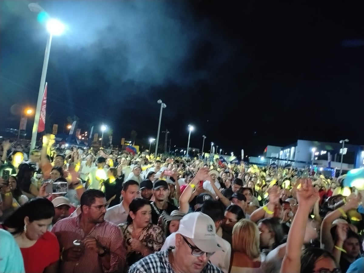 Santiago se bañó de vallenato en una noche inolvidable