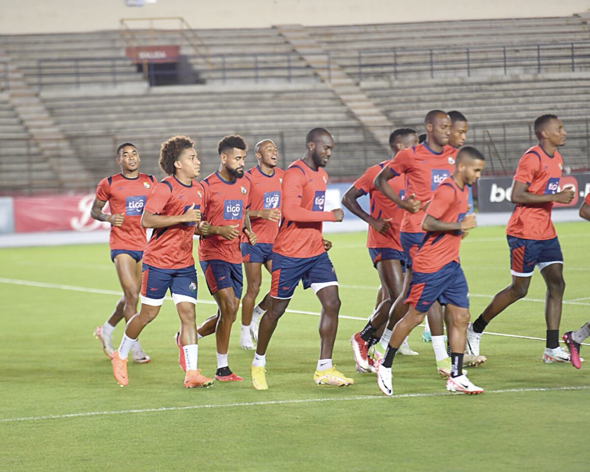 La Roja solo piensa en ganar en el estadio Rommel Fernández