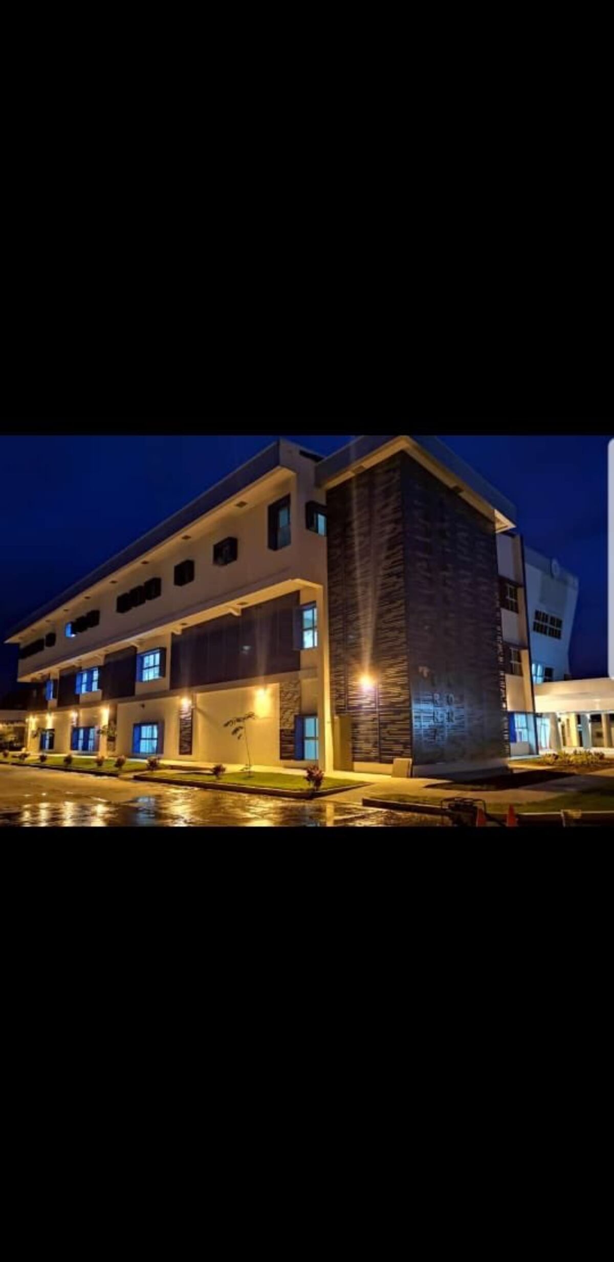 Estragos en recién entregado hospital en Chiriquí. Llovía más adentro que afuera. Video