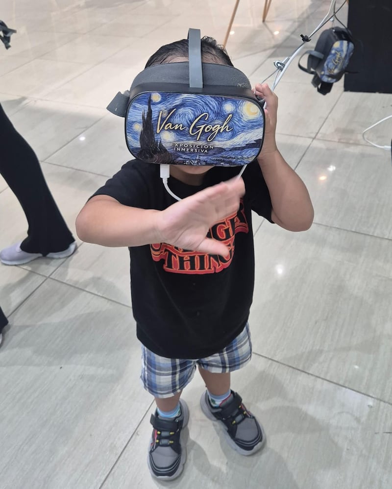 ¿Te imaginas entrar a un cuadro de Van Gogh? Así es la experiencia inmersiva que sorprende a sus visitantes en Los Andes Mall