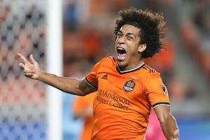 ‘Coco’ Carrasquilla feliz de seguir en el Houston Dynamo