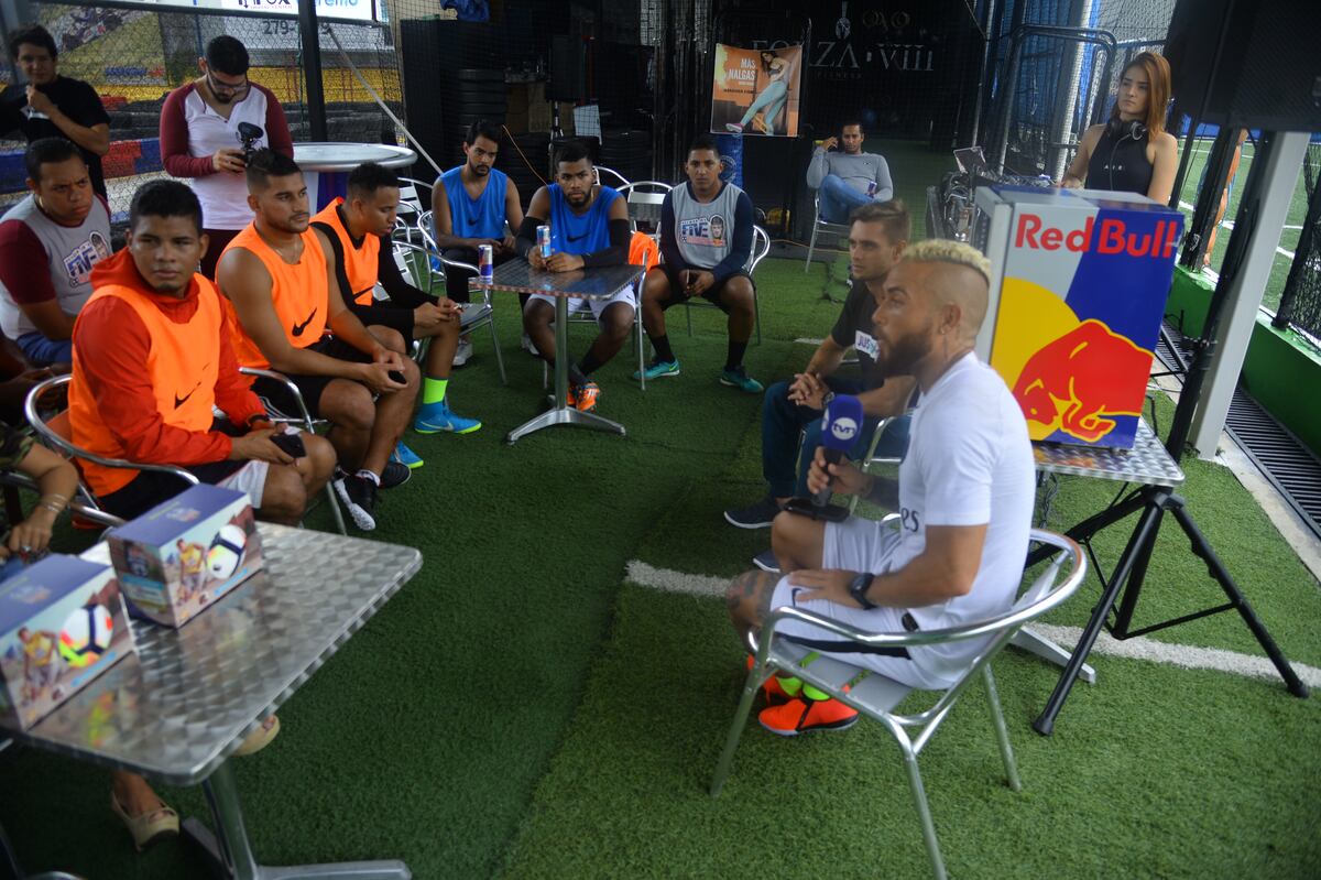 Inicia la carrera por el gran premio de jugar contra Neymar