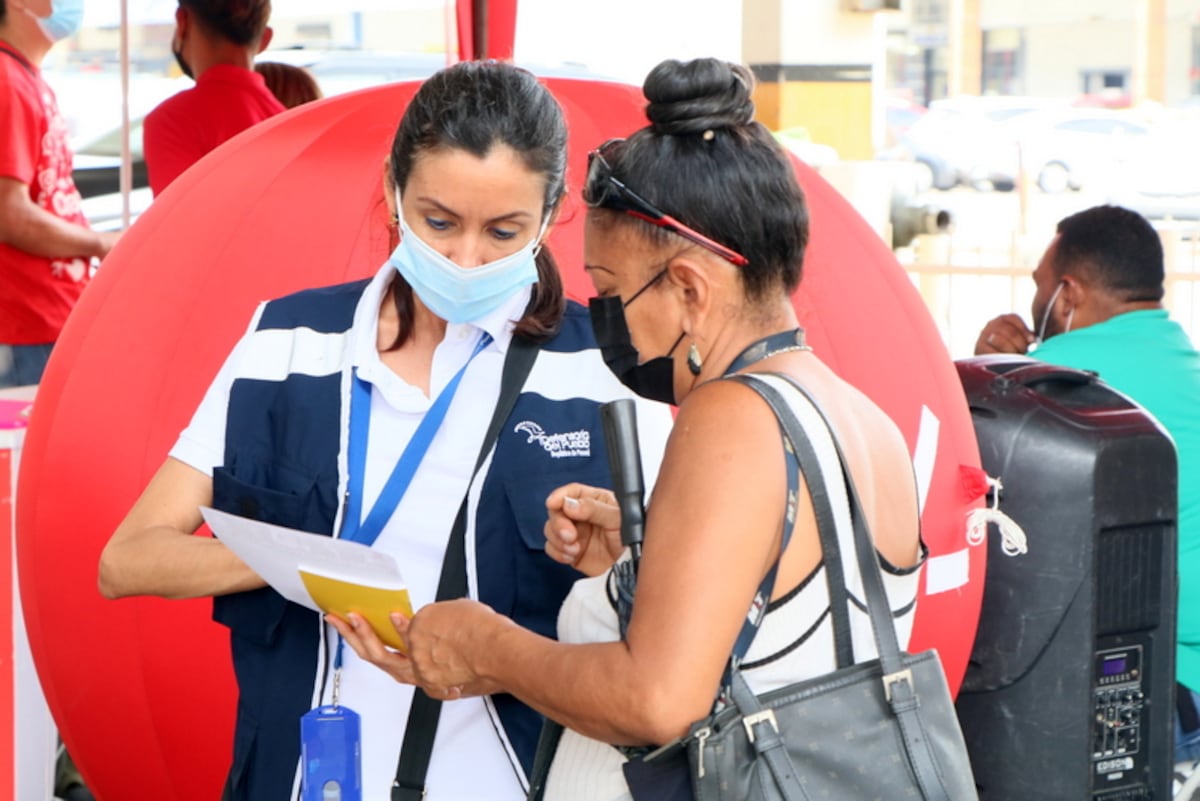 Haga sus consultas a través del servicio de Defensoría Móvil que estará en  cinco provincias
