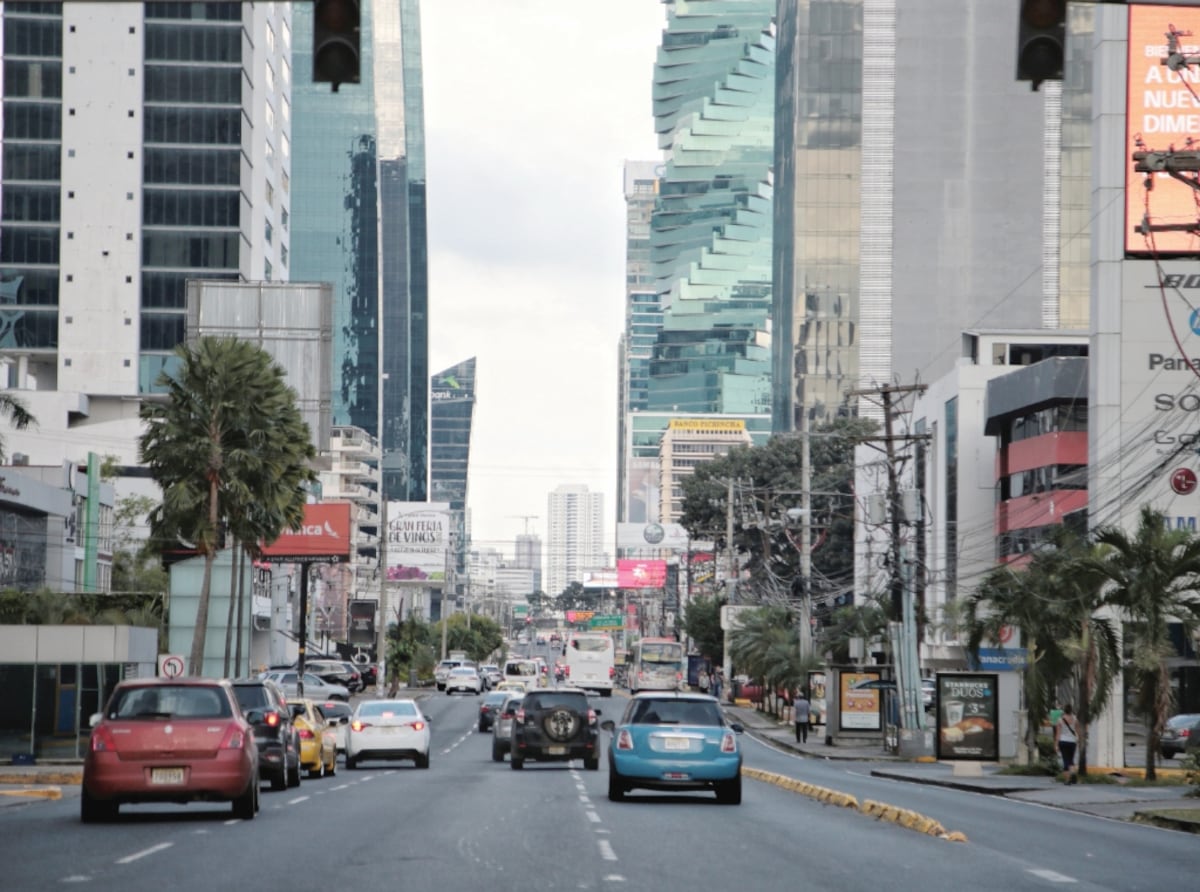 Multarán hasta con 15 mil dólares a quienes contraten a extranjeros sin permisos de trabajo