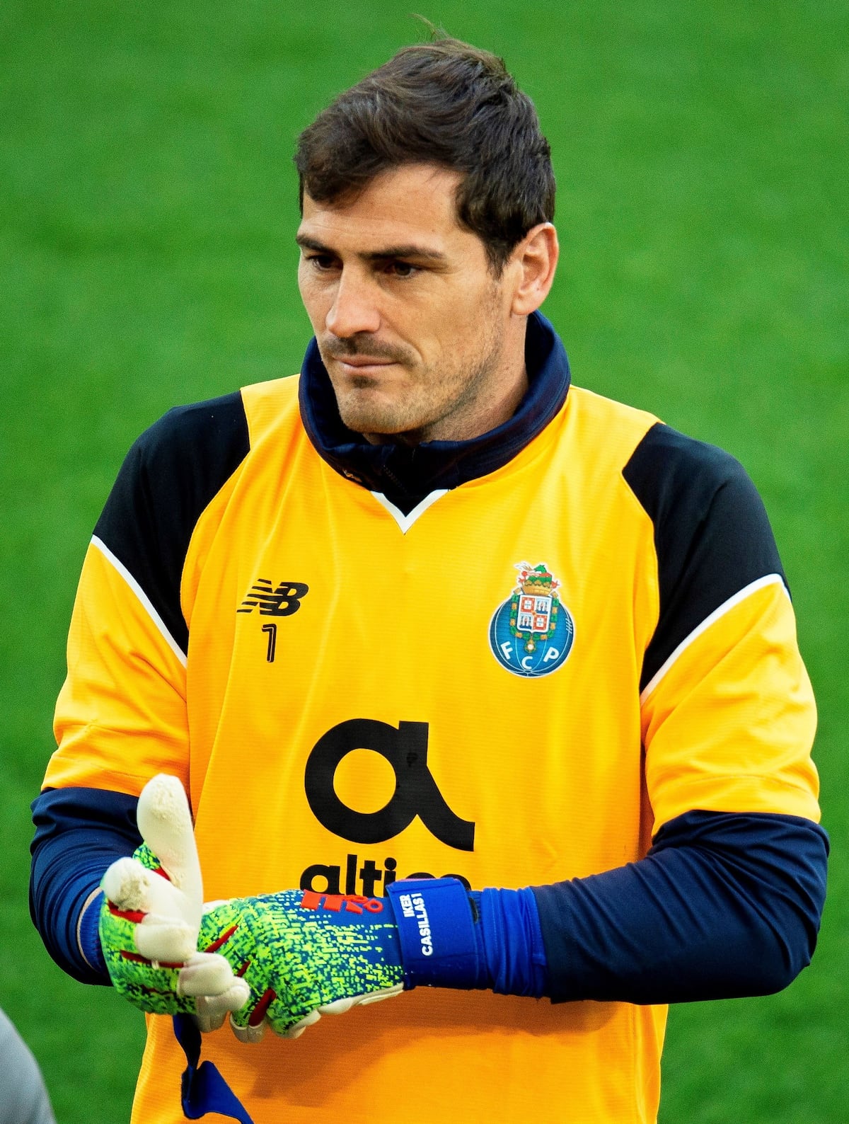 Iker Casillas sufre infarto y es ingresado de urgencia a un hospital   