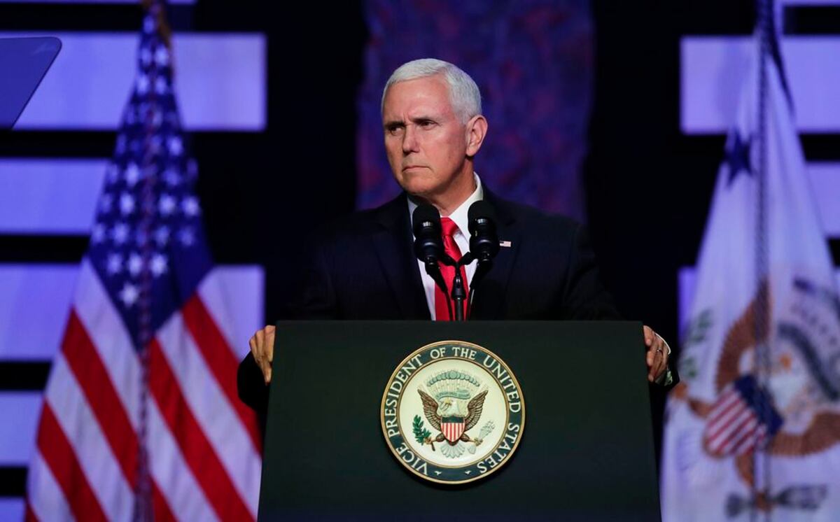 Pence: 'Es el momento de terminar con el régimen de Maduro'