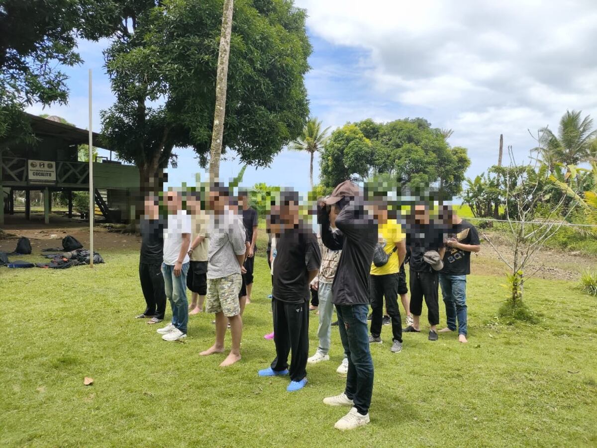 Cuarenta migrantes chinos son rescatados en el Darién, luego de ser abandonados