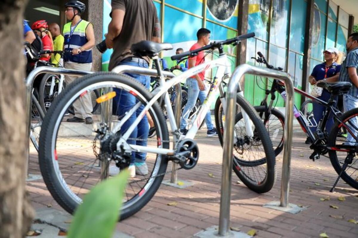 Buscan cambiar la forma de moverse en Panamá con la  ciclovía 