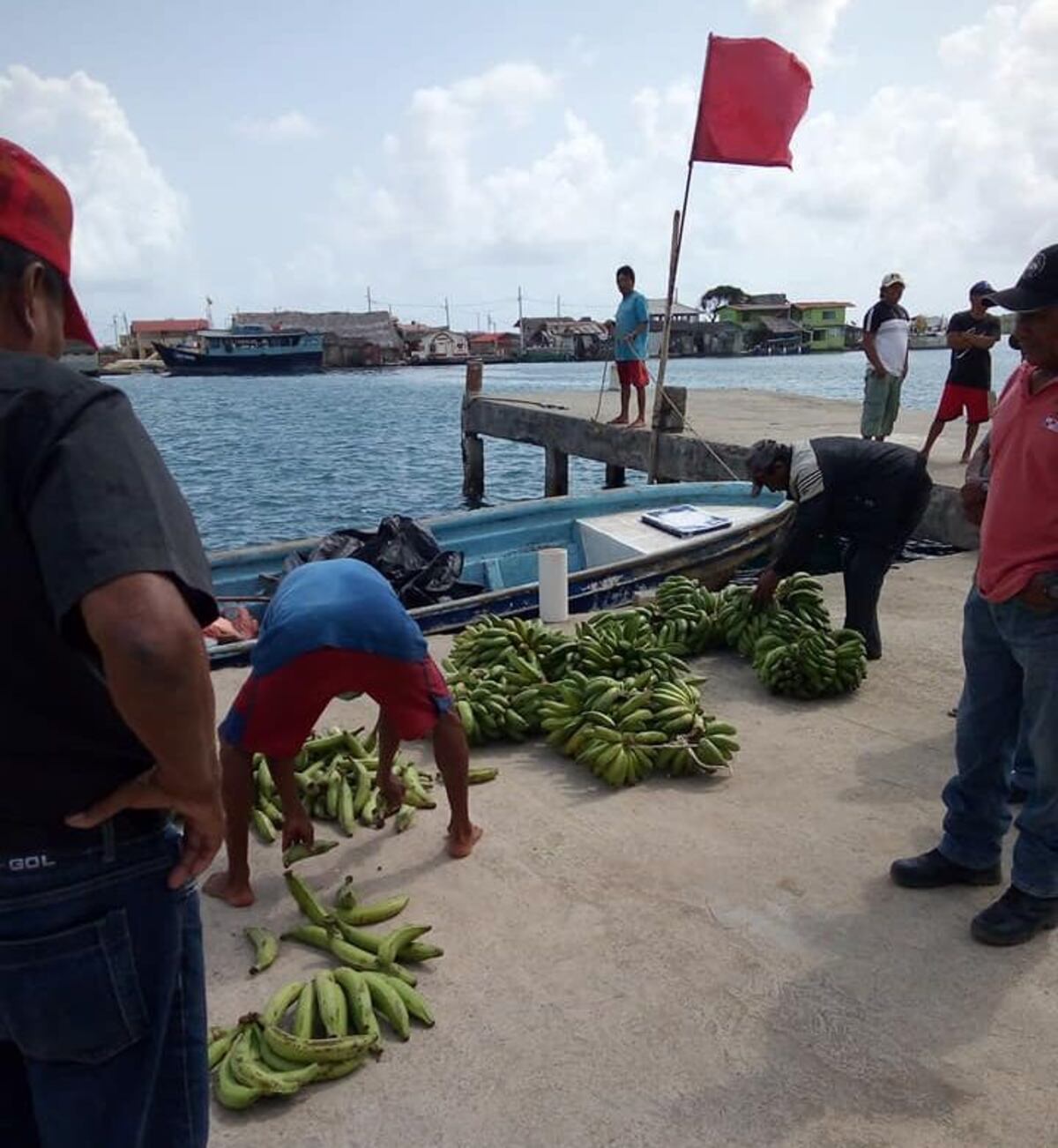 Suspenden vuelos hacia las comarcas