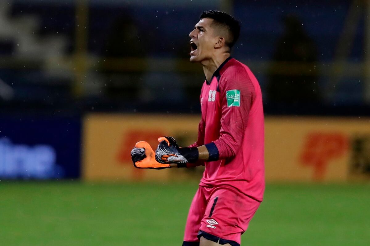 Dolorosa derrota. Panamá pierde su invicto en un encharcado Cuscatlán