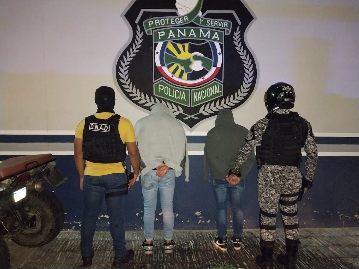 Ordenan detención a los que ofrecían dulces con drogas. Estos ‘emprendedores’ irán a ‘la chirola’