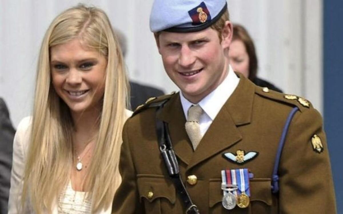 Harry repite la misma historia de su padre:días antes de su boda habló con su ex