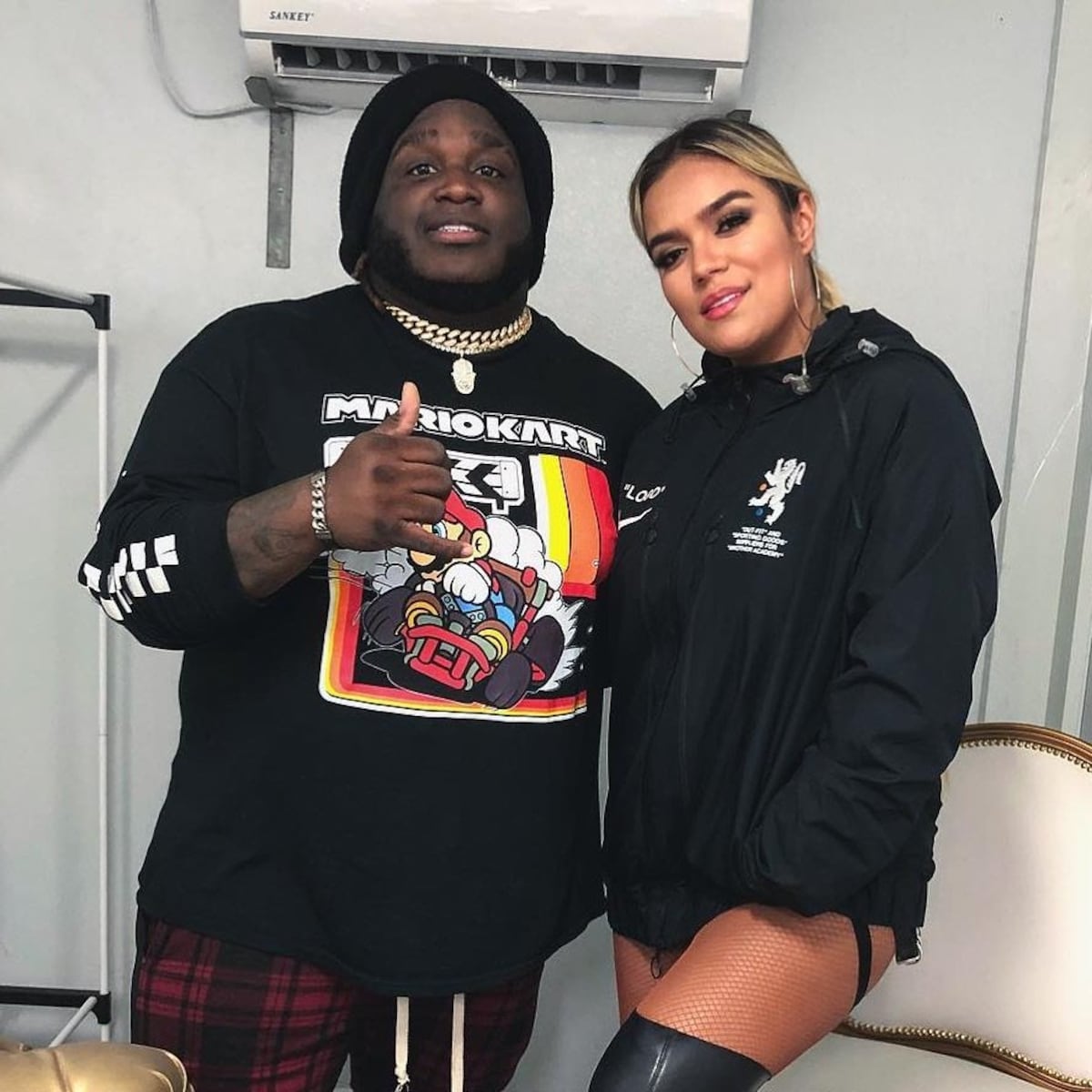 Karol G y Anuel AA se ausentan de concierto del ‘Culpables Tour’; Sech salva la noche