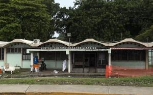 Custodia penitenciaria sentenciada a  24 años de cárcel por traspaso de droga en un centro penal 