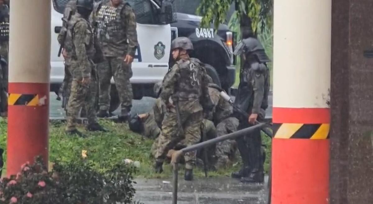 Jornada tensa en Bocas del Toro deja a fronterizo herido y destrucción de locales